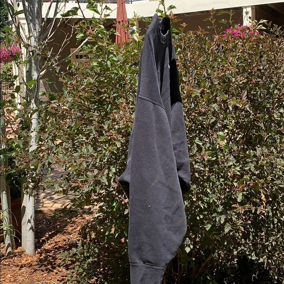 Black Nike Cropped Sweatshirt - Picture 2 of 3